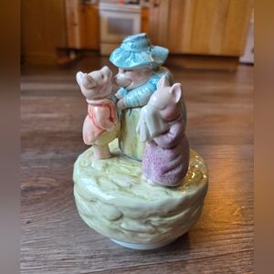 Vintage Schmid Beatrix Potter The Tale of Pigling Bland Music box